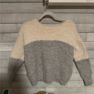 Charlotte Russe Cream and Gray Crew Neck Sweater